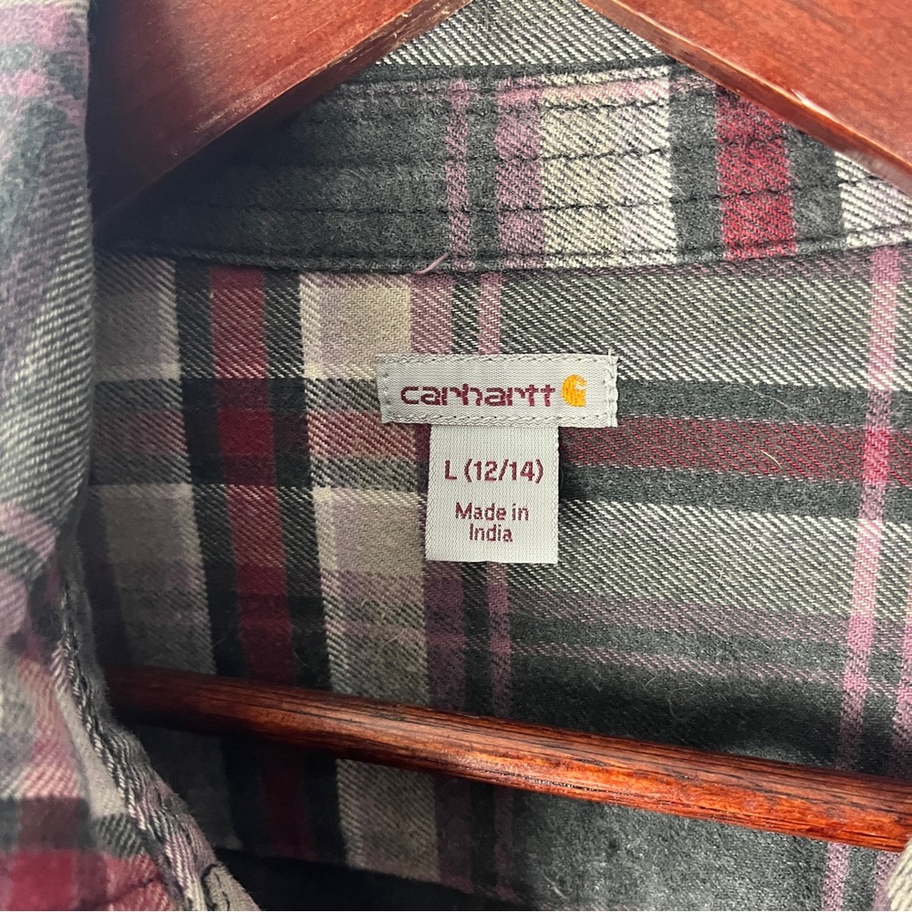 Carhartt plaid button down flannel long sleeve - Picture 2 of 6